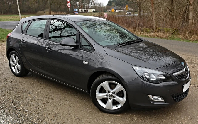 Opel Astra cena 23500 przebieg: 158000, rok produkcji 2012 z Gostynin małe 781